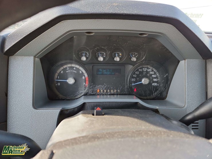 2011-ford-f350-image-13