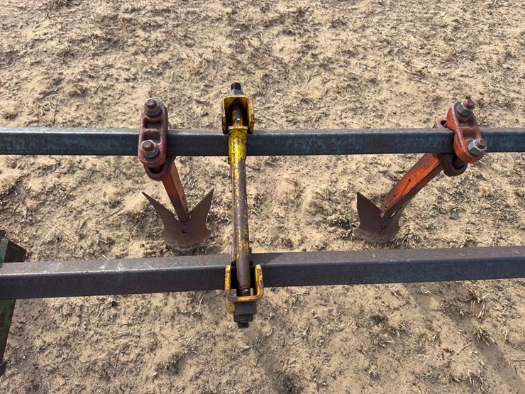 7-shank-cultivator-image-11