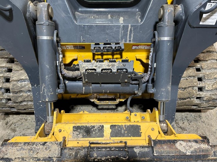 2023-deere-333g-image-9