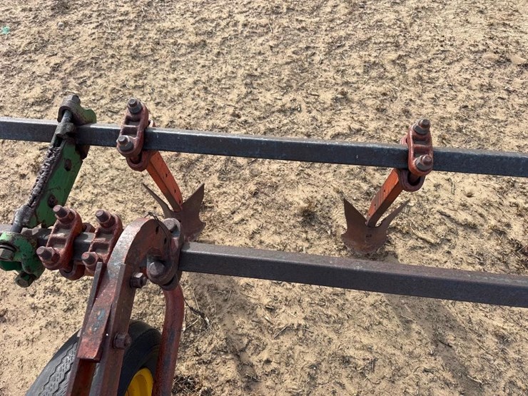 7-shank-cultivator-image-13