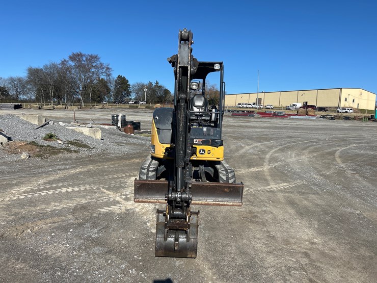 2017-deere-35g-image-3