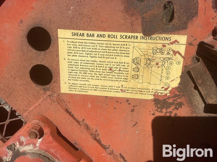 new-holland-880-image-20