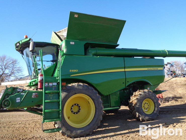 2012-john-deere-s680-image-12