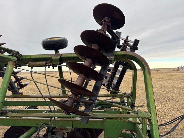 john-deere-235-image-20