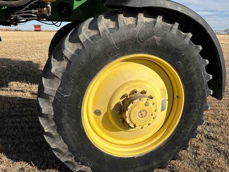 2000-john-deere-4700-image-12