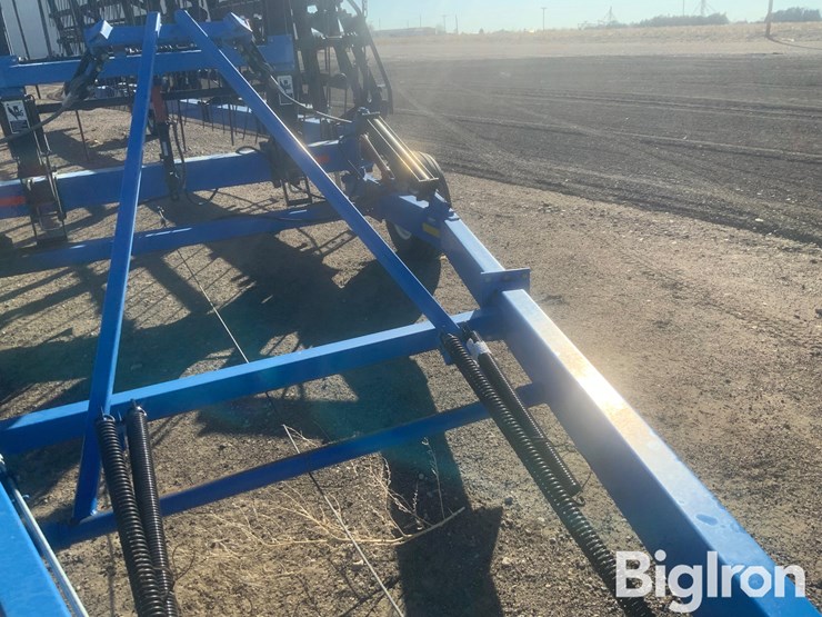 new-holland-sg320-image-17