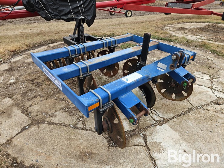 blu-jet-track-master-image-3