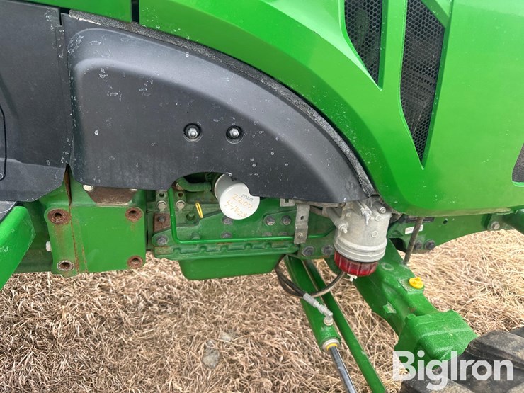 2023-john-deere-4052m-image-10