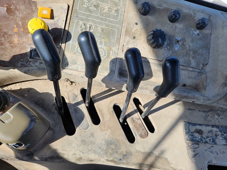 case-ih-mxm175-image-28