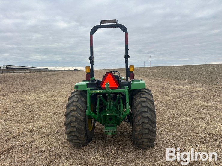 2023-john-deere-4052m-image-6