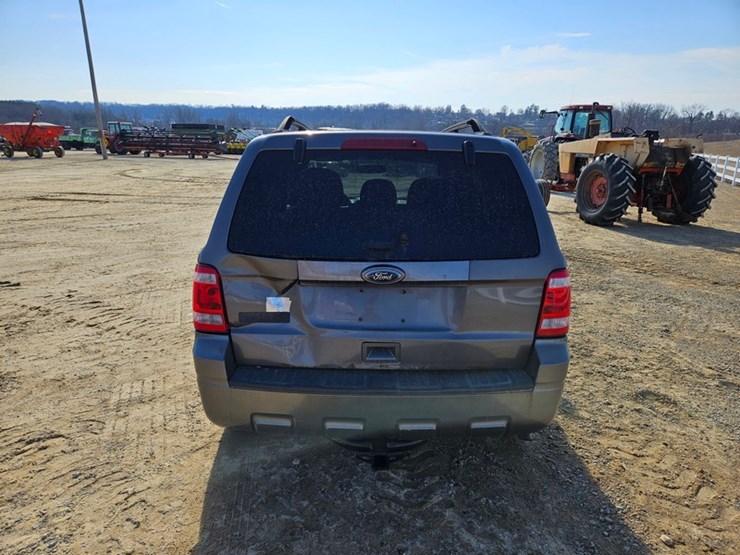 2012-ford-escape-image-4