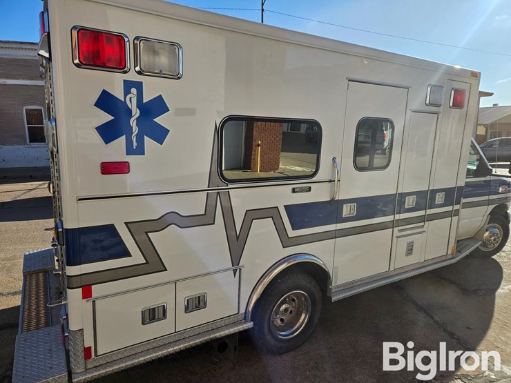 2001-ford-e450-image-14