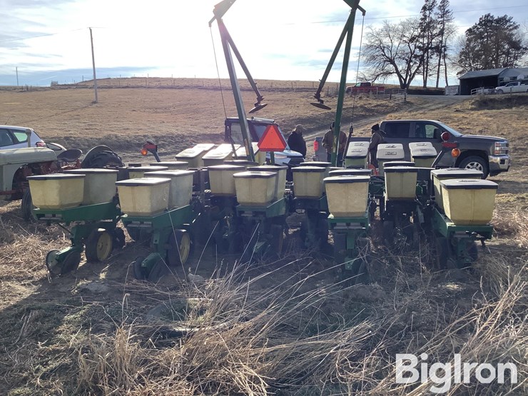 john-deere-7200-image-6