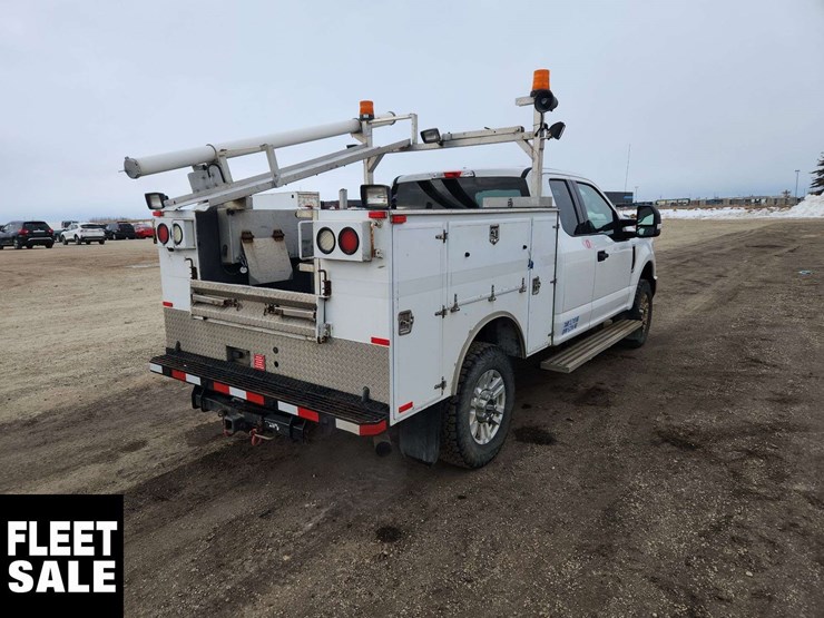 2019-ford-f350-image-4