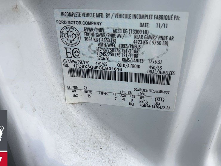 2012-ford-f350-image-26