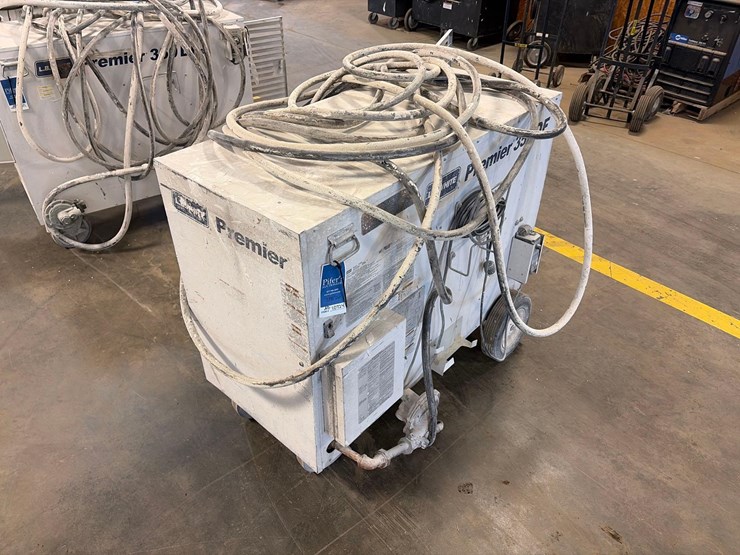 l.b.-white-premier-350df-heater-image-1