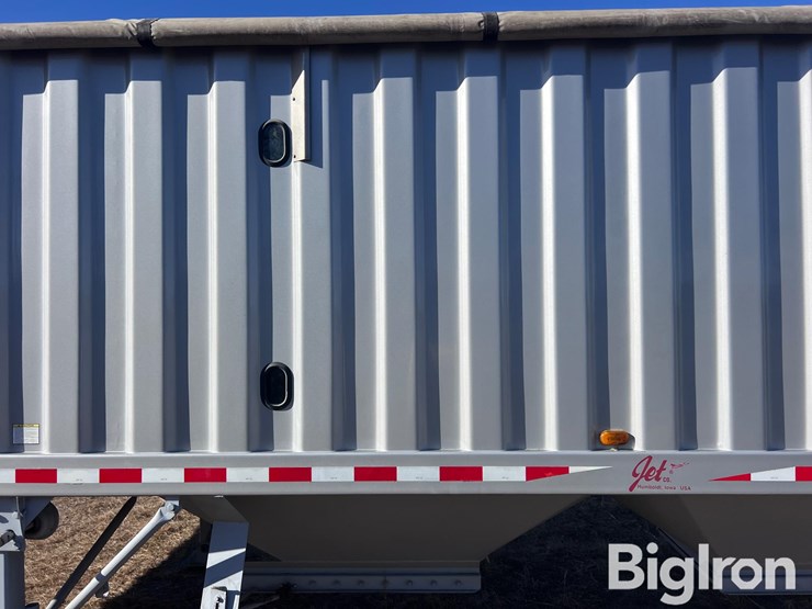 2003-jet-34-image-15