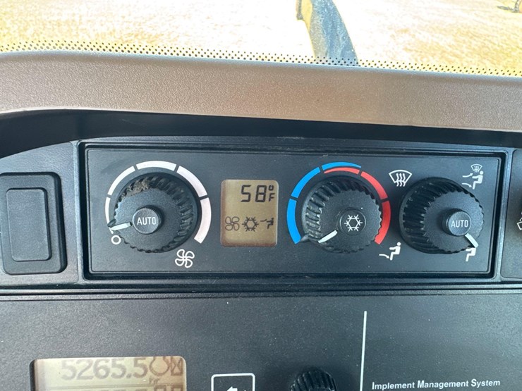 2010-john-deere-7830-image-102