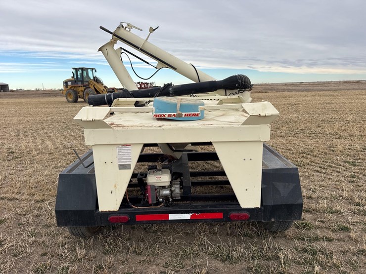 friesen-seed-tender-image-4