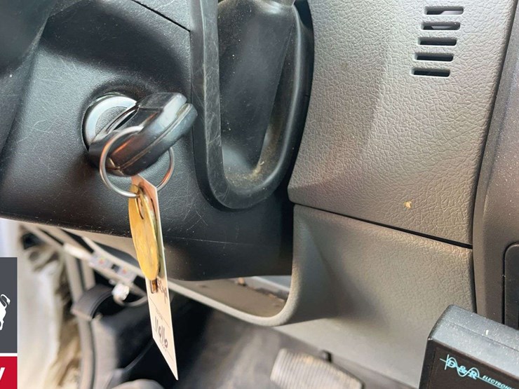 2012-ford-f350-image-17