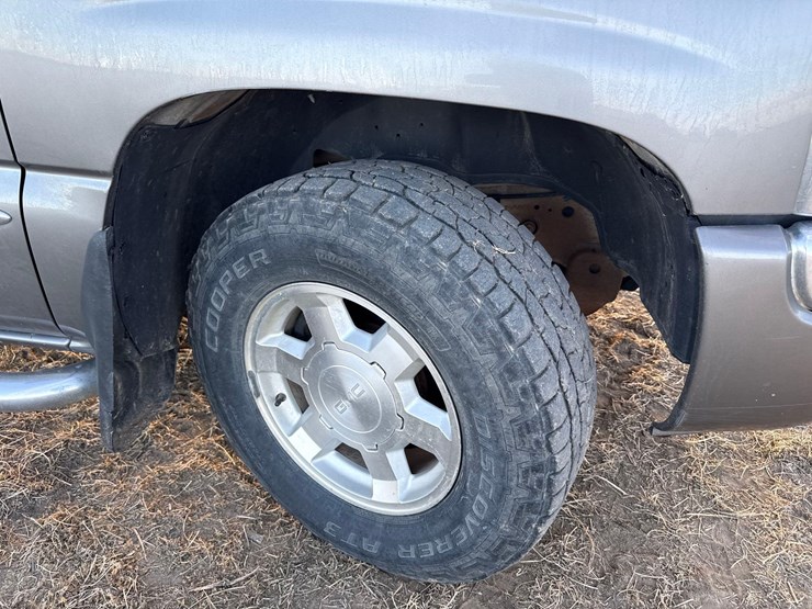 2006-gmc-sierra-1500-image-11