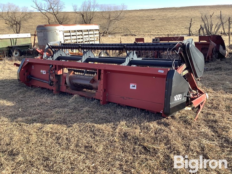 1990-case-ih-1020-image-5