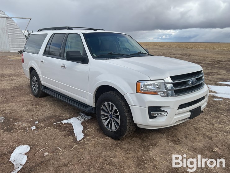 2016-ford-expedition-xlt-image-3