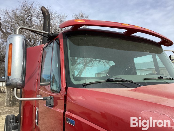 2012-international-prostar-image-20