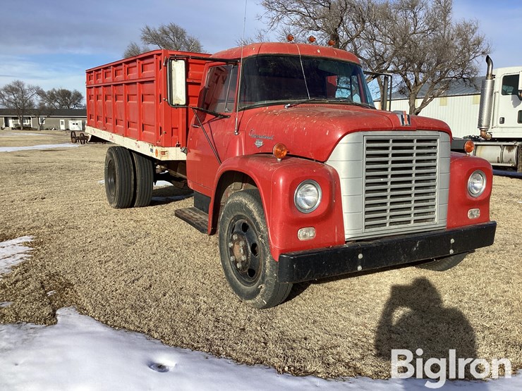 1967-international-loadstar-image-3