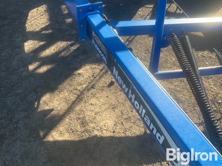 new-holland-sg320-image-19