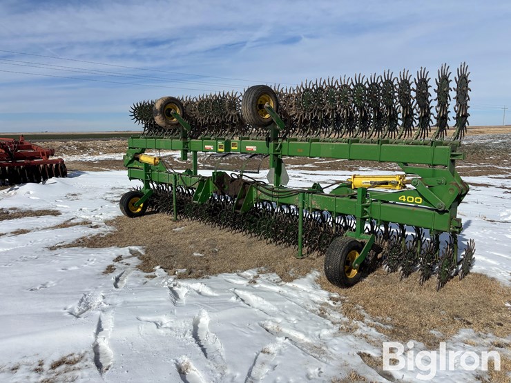 john-deere-40-image-1