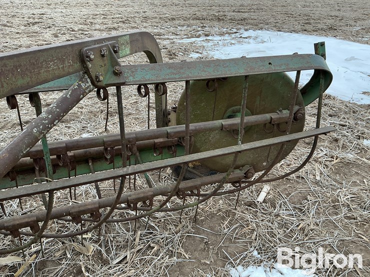 john-deere-350-image-14