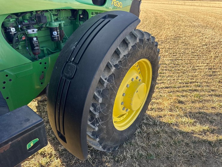 2010-john-deere-7830-image-32