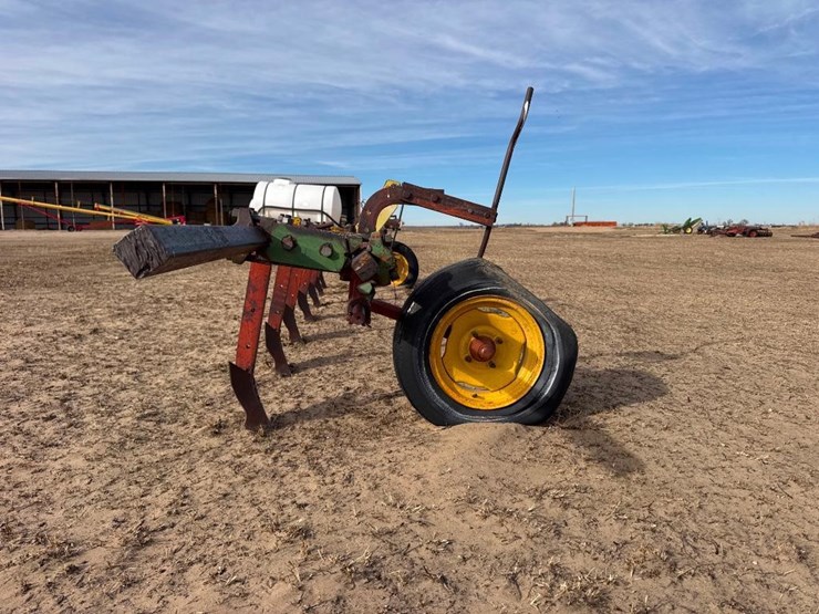 7-shank-cultivator-image-4