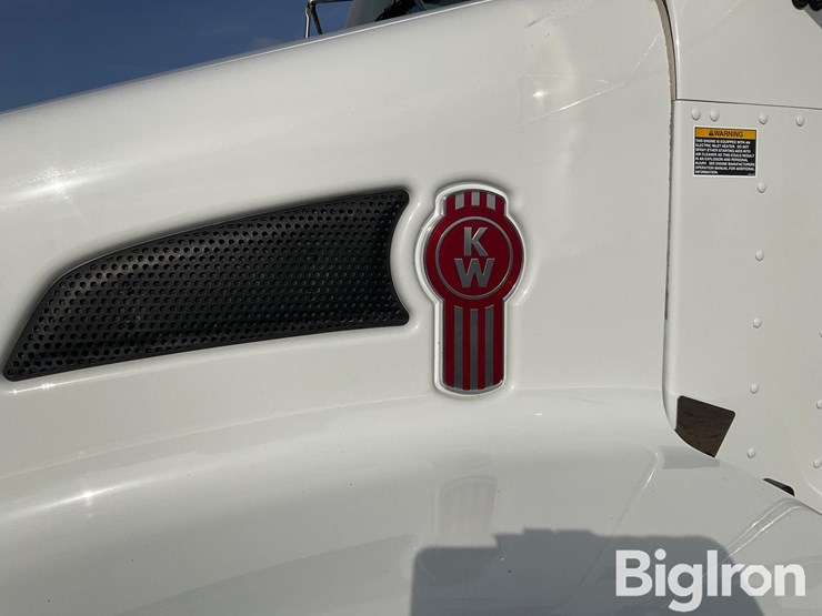 2022-kenworth-t370-image-13
