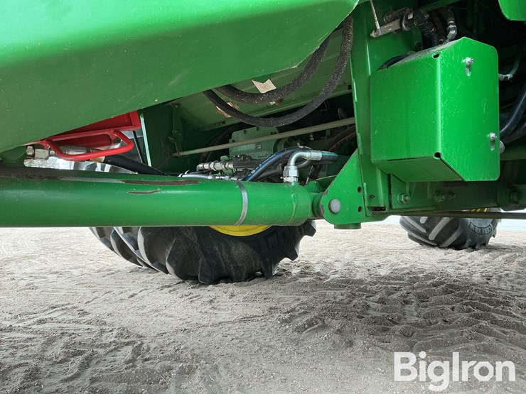 2015-john-deere-s680-image-17