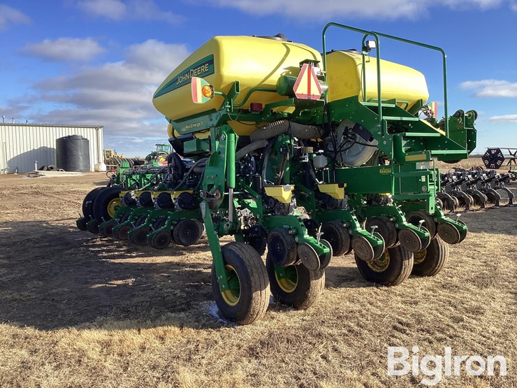 2014-john-deere-1775nt-image-7