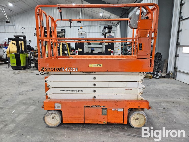 2017-snorkel-s4732e-image-4