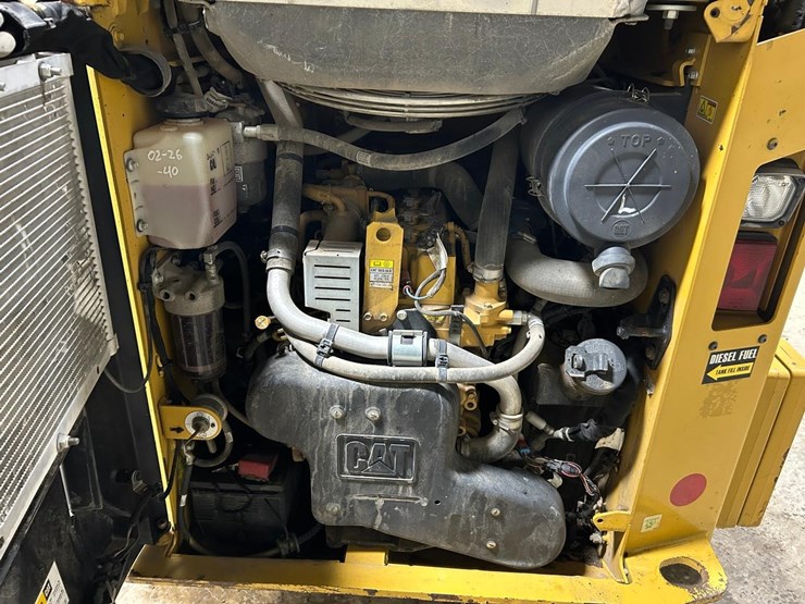 2019-caterpillar-259d-image-15
