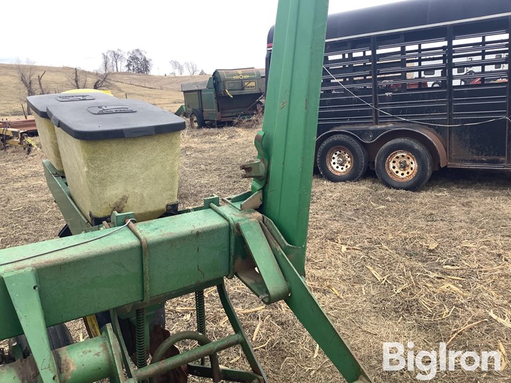 john-deere-7000-image-13