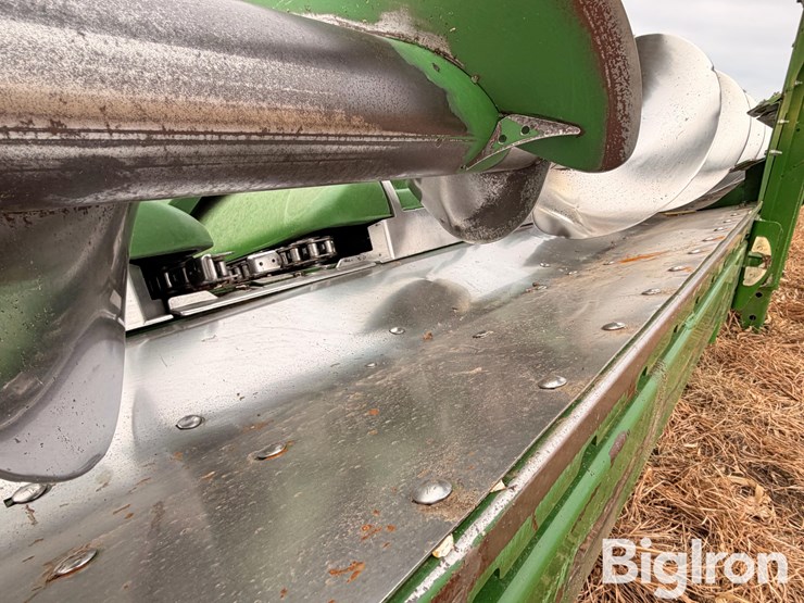 2021-john-deere-c16r-image-11