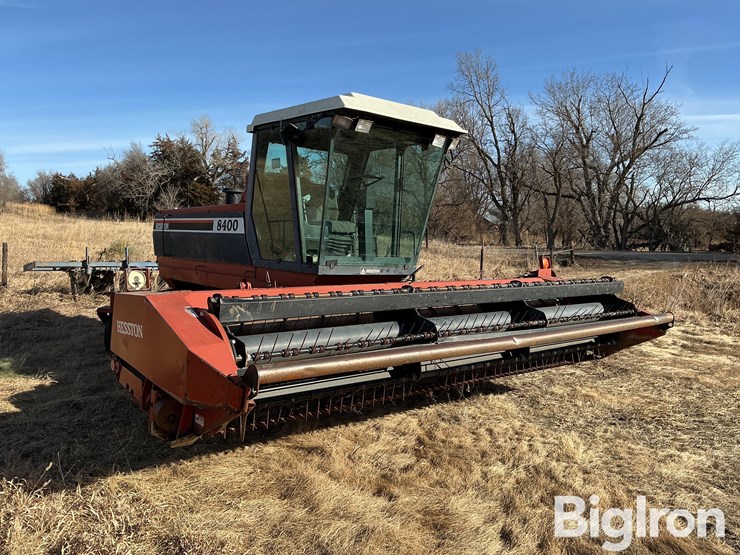 1995-hesston-8400-image-3