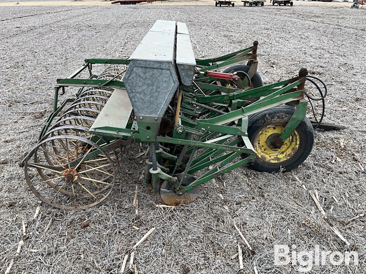 john-deere-10-image-4