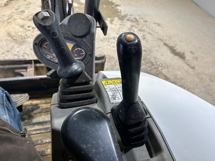 2018-bobcat-e32i-image-20