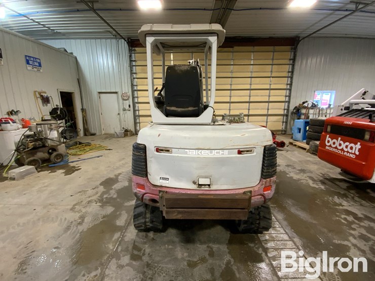 2006-takeuchi-tb135-image-6