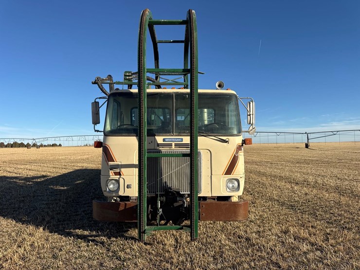 1992-white-gmc-haying-mantis-stacker-truck-image-8