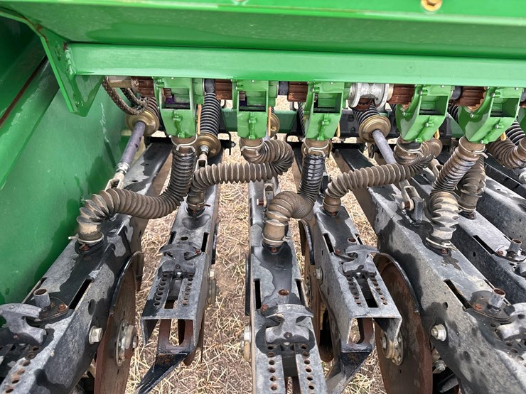 great-plains-1300-image-37