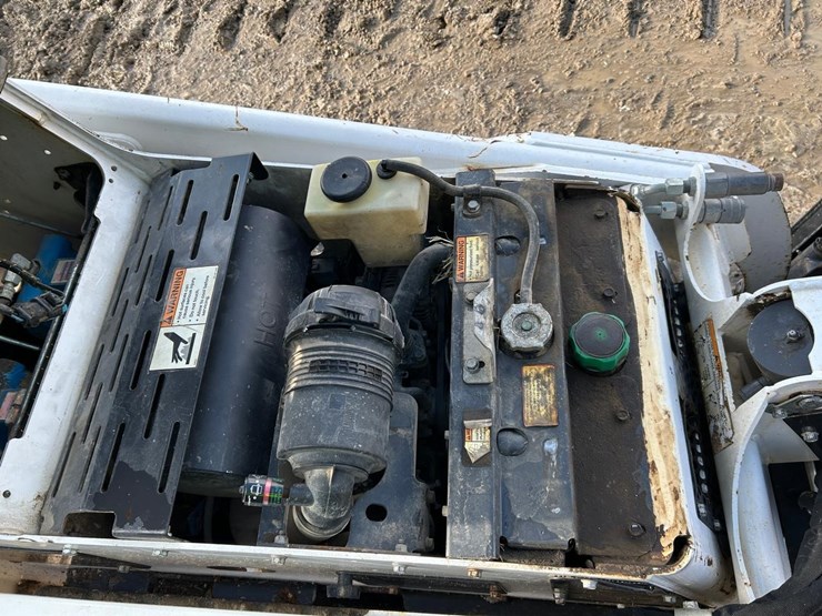 2019-bobcat-mt85-image-11