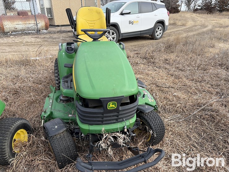 john-deere-x720-image-2