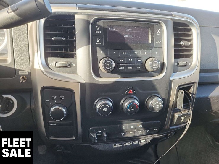 2013-ram-3500-slt-image-11